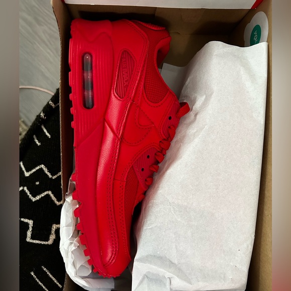 Nike AirMax 90 All Red women’s size 9.5 - Picture 2 of 4